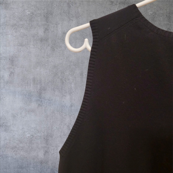 LOFT - V-Neck Knit Shell - Picture 6 of 8